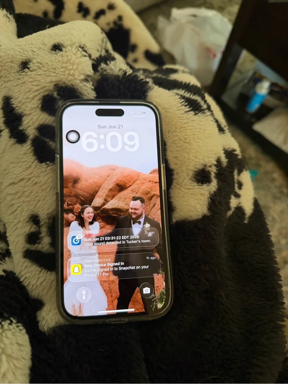 Apple iPhone 14 Pro — Black with Silver Trim